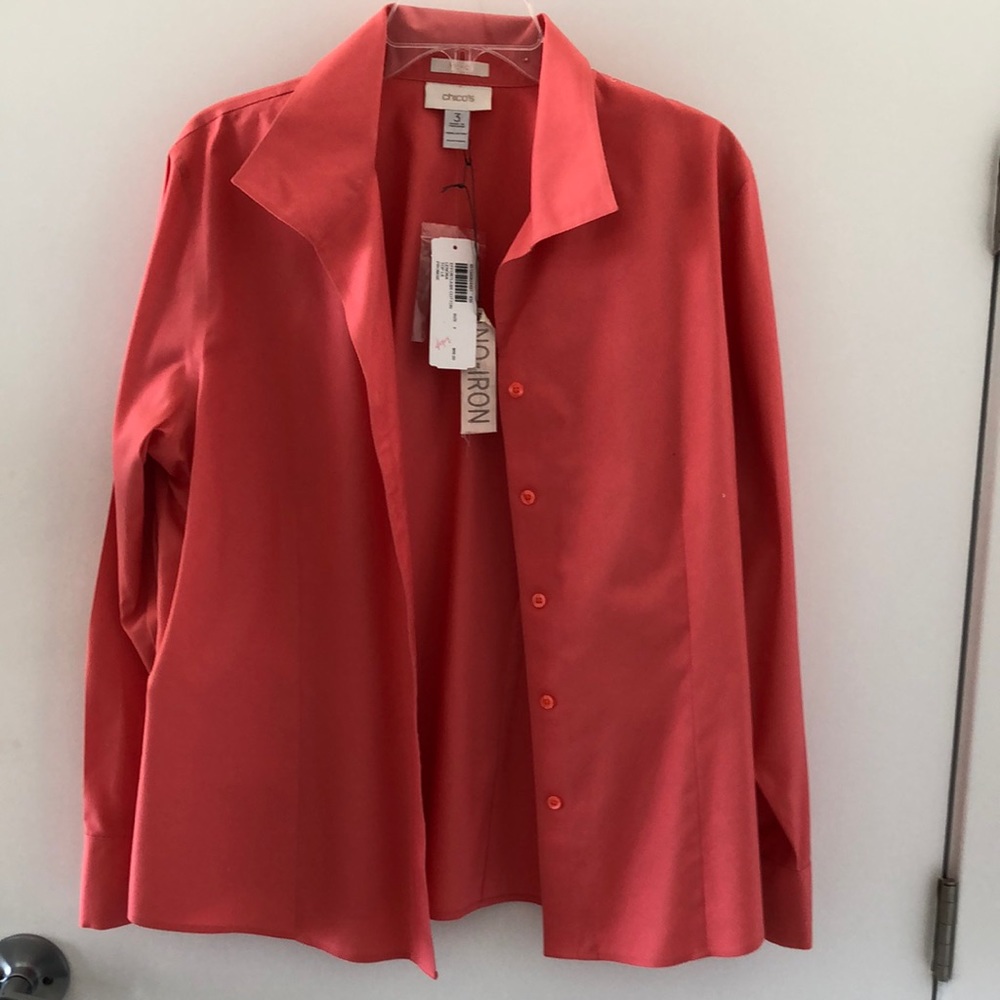 Chico’s No-Iron Salmon Colored Button Down Blouse